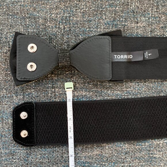 Torrid Black Bow Stretch Belt - Size 1 - Picture 4 of 5